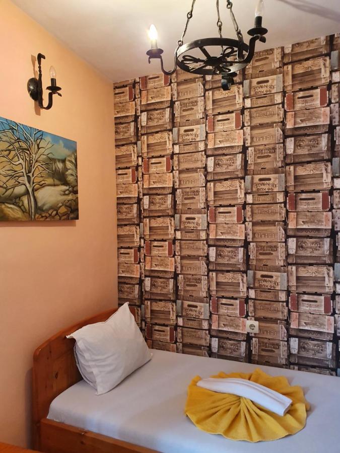 Семеен Хотел Българи Montana Kültér fotó